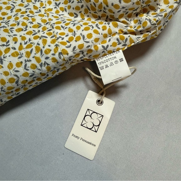 Pretty Persuasions Women’s Sunny Yellow Lemon Bucket Hat Reversible - Picture 5 of 5